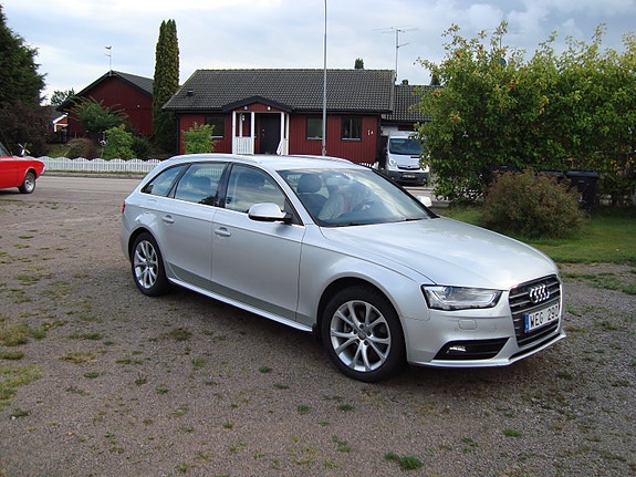 Audi A4 3 of 11