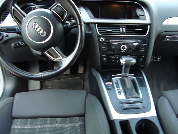 Audi A4 9 of 11