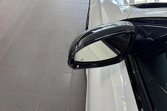 Mercedes-Benz E220 d 20 of 20
