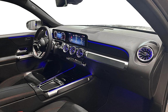 Mercedes-Benz GLB220 d 11 of 22