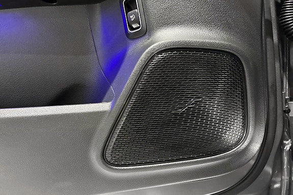Mercedes-Benz GLB220 d 17 of 22