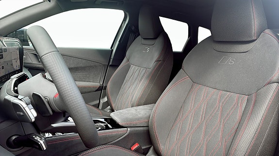 Audi Q3 8 of 12