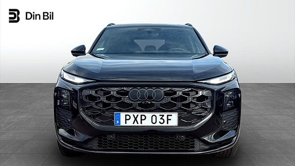 Audi Q3 4 of 12