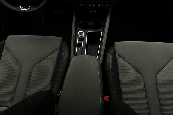 Skoda Enyaq 9 of 30