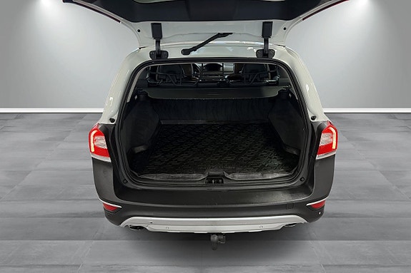 Volvo XC70 12 of 21