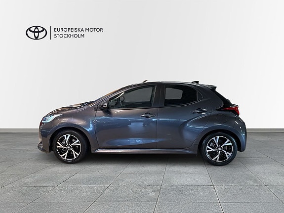 Toyota Yaris 4 of 15