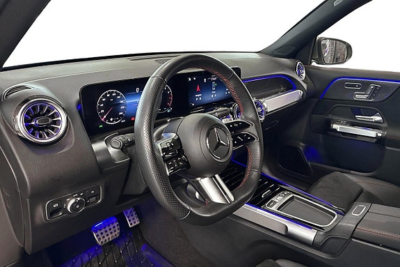 Mercedes-Benz GLB200 7 of 19