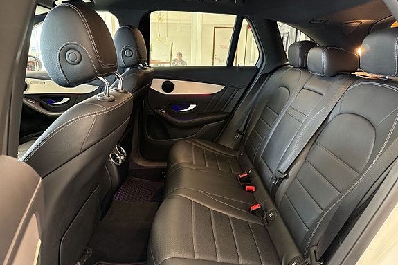 Mercedes-Benz GLC300 de 17 of 22