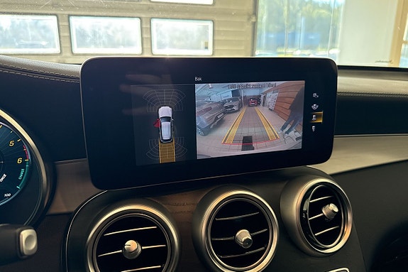 Mercedes-Benz GLC300 de 10 of 22