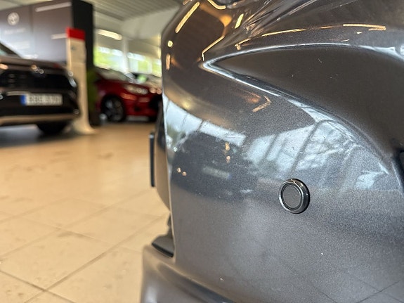 Toyota Yaris 15 of 15