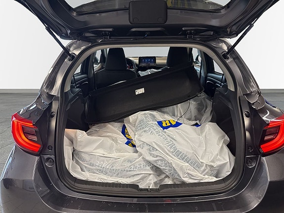 Toyota Yaris 11 of 15