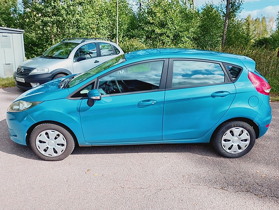 Ford Fiesta 6 of 14