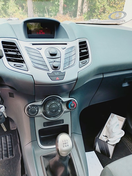 Ford Fiesta 9 of 14