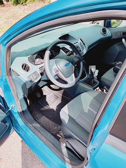 Ford Fiesta 7 of 14