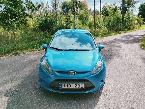 Ford Fiesta 2 of 14