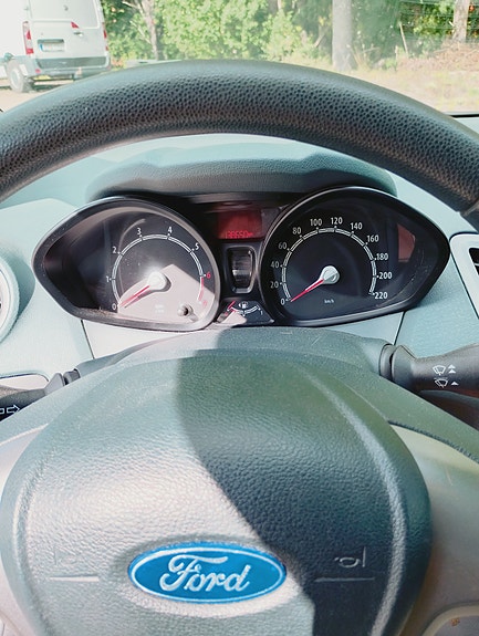 Ford Fiesta 8 of 14