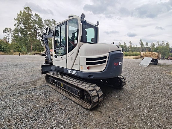 Schaeff / Terex TC85 – Engcon – Grip – 3 skopor – Nya band 4 of 9