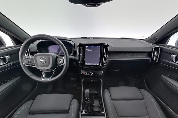 Volvo C40 7 of 17