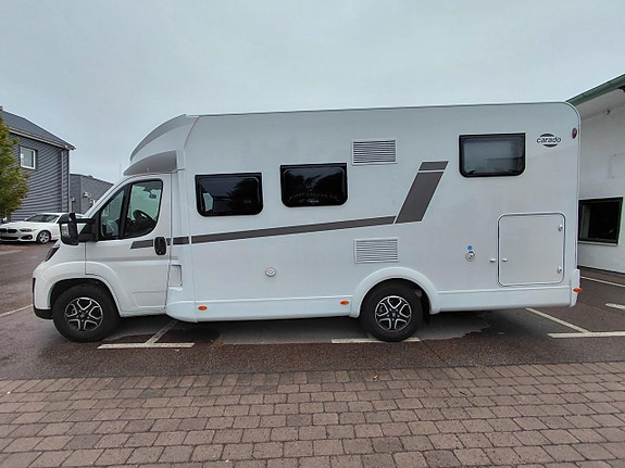 Carado T338 S HC-Edition Långbäddar, 350 mil!!, automatlåda, markis med mer! 3 of 19