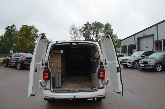 Volkswagen Transporter 16 of 18