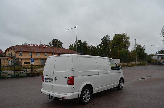 Volkswagen Transporter 6 of 18