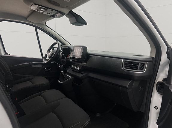 Renault Trafic 27 of 30