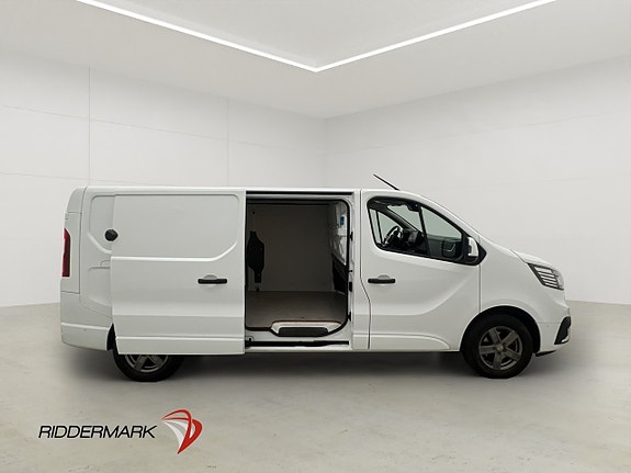 Renault Trafic 11 of 30