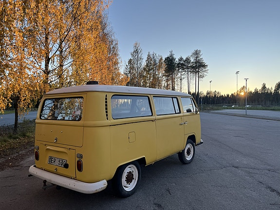 Volkswagen Transporter 2 of 8