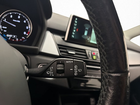 BMW 220d 27 of 30