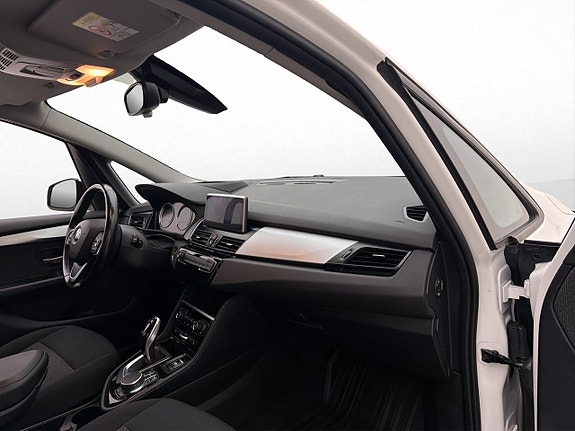 BMW 220d 16 of 30