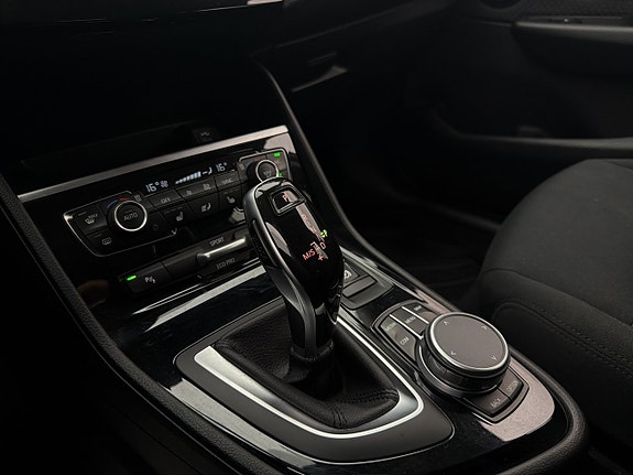 BMW 220d 25 of 30