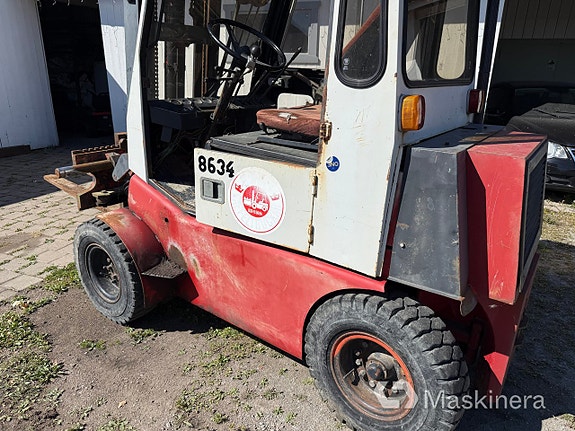 Dieseltruck Datsun 14 of 27