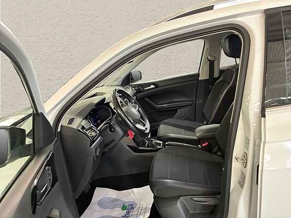 Volkswagen T-Cross 4 of 8