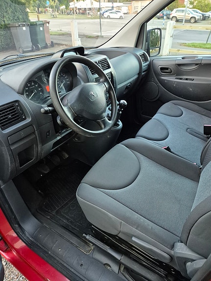 Peugeot Expert 13 of 14