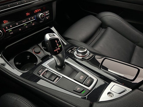 BMW 520d 27 of 30