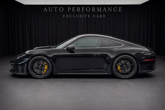 Porsche 911 GT3 2 of 13