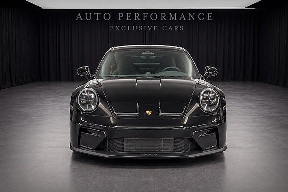 Porsche 911 GT3 4 of 13
