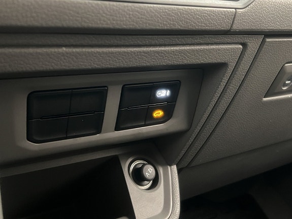Volkswagen Crafter 23 of 27