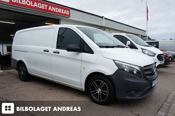 Mercedes-Benz Vito 109 2 of 9