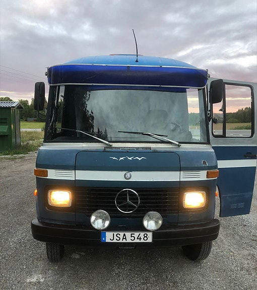 Mercedes-Benz 508D 2 of 13