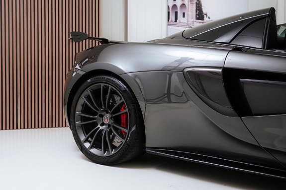 McLaren 570S 5 of 10