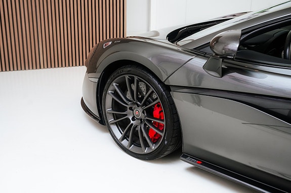 McLaren 570S 4 of 10