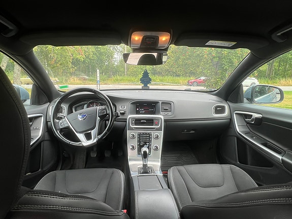 Volvo V60 5 of 7