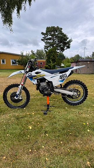 Husqvarna Husqvarna FC450 Factory edition 2 of 3