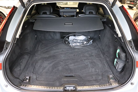 Volvo V90 7 of 30