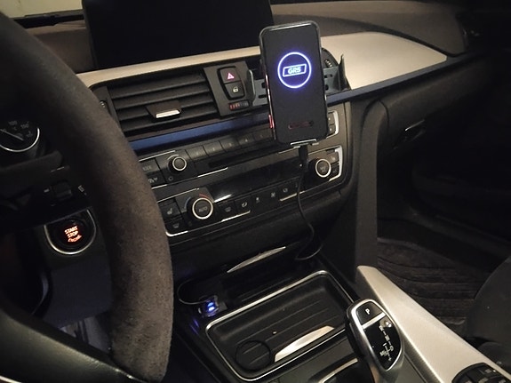 BMW 330d 14 of 17