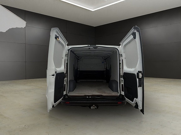 Renault Trafic 13 of 30