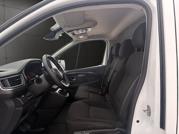 Renault Trafic 16 of 30