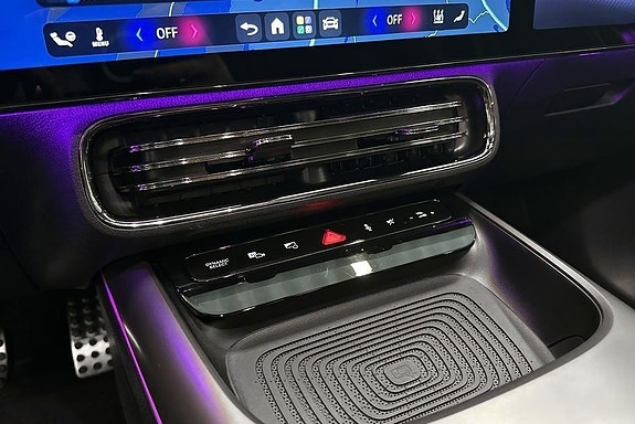 Mercedes-Benz CLA250+ 13 of 24