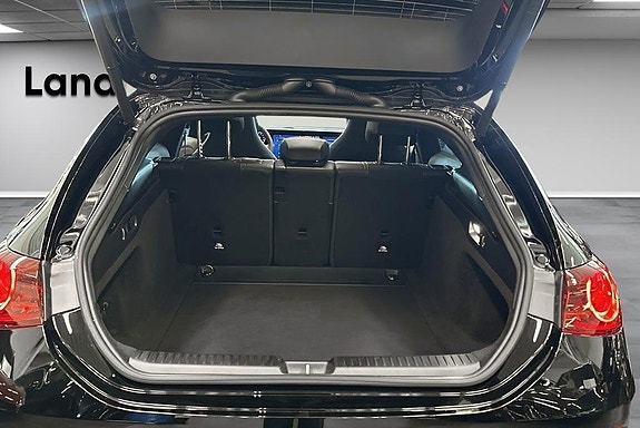 Mercedes-Benz CLA250+ 14 of 24